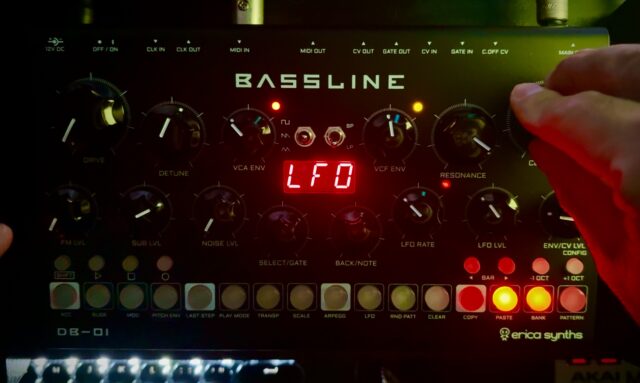 Erica Synths BASSLINE DB-01 ベースシンセサイザー Erica Synths - Bassline DB-01